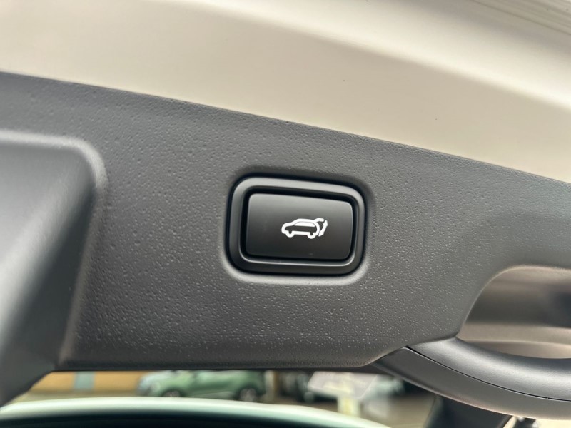 2023 (72) KIA NIRO 150kW 4 64kWh 5dr Auto 3438652