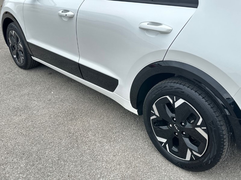 2023 (72) KIA NIRO 150kW 4 64kWh 5dr Auto 3438654