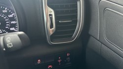 2017 (67) KIA SPORTAGE 1.6 GDi ISG 2 5dr 3446890