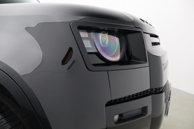 2025 (75) LAND ROVER DEFENDER 3.0 D250 X-Dynamic SE 110 5dr Auto 5119175