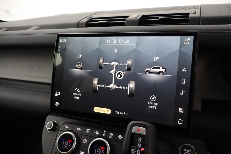 2025 (75) LAND ROVER DEFENDER 3.0 D250 X-Dynamic SE 110 5dr Auto 5119205