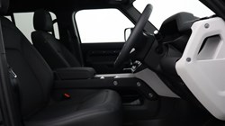2025 (75) LAND ROVER DEFENDER 3.0 D250 X-Dynamic SE 110 5dr Auto 5119196