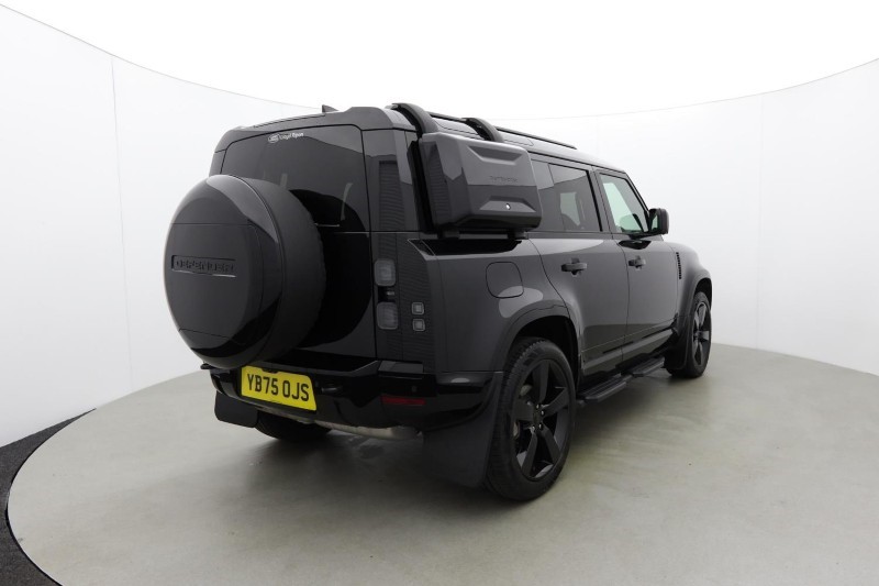 2025 (75) LAND ROVER DEFENDER 3.0 D250 X-Dynamic SE 110 5dr Auto 5119152