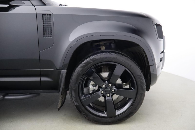 2025 (75) LAND ROVER DEFENDER 3.0 D250 X-Dynamic SE 110 5dr Auto 5119170