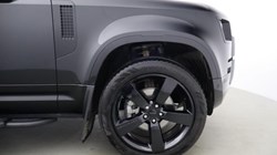 2025 (75) LAND ROVER DEFENDER 3.0 D250 X-Dynamic SE 110 5dr Auto 5119170