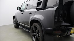 2025 (75) LAND ROVER DEFENDER 3.0 D250 X-Dynamic SE 110 5dr Auto 5119156