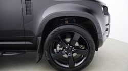 2025 (75) LAND ROVER DEFENDER 3.0 D250 X-Dynamic SE 110 5dr Auto 5124035