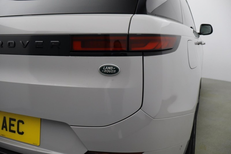 2023 (23) LAND ROVER RANGE ROVER SPORT 3.0 D300 Dynamic SE 5dr Auto 5121646