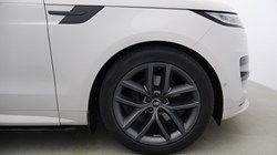 2023 (23) LAND ROVER RANGE ROVER SPORT 3.0 D300 Dynamic SE 5dr Auto 5121660