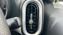 2023 (23) KIA PICANTO 1.0 X-Line S 5dr Auto 3498057