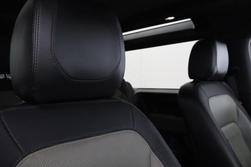 2022 (22) LAND ROVER DEFENDER 2.0 P300 X-Dynamic S 90 3dr Auto 5140588