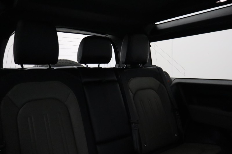 2022 (22) LAND ROVER DEFENDER 2.0 P300 X-Dynamic S 90 3dr Auto 5140586