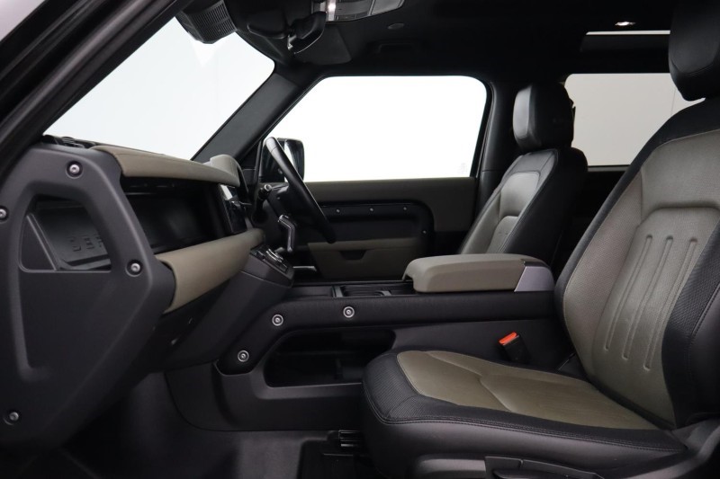 2022 (22) LAND ROVER DEFENDER 2.0 P300 X-Dynamic S 90 3dr Auto 5140581