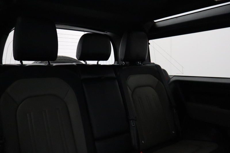 2022 (22) LAND ROVER DEFENDER 2.0 P300 X-Dynamic S 90 3dr Auto 5140587