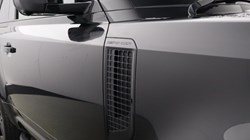 2022 (22) LAND ROVER DEFENDER 2.0 P300 X-Dynamic S 90 3dr Auto 5140567