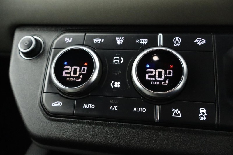 2022 (22) LAND ROVER DEFENDER 2.0 P300 X-Dynamic S 90 3dr Auto 5140603