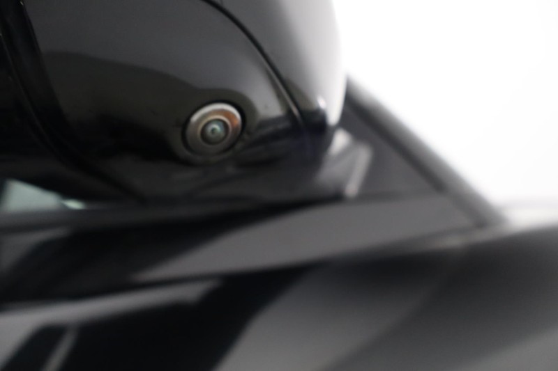 2022 (22) LAND ROVER DEFENDER 2.0 P300 X-Dynamic S 90 3dr Auto 5140621