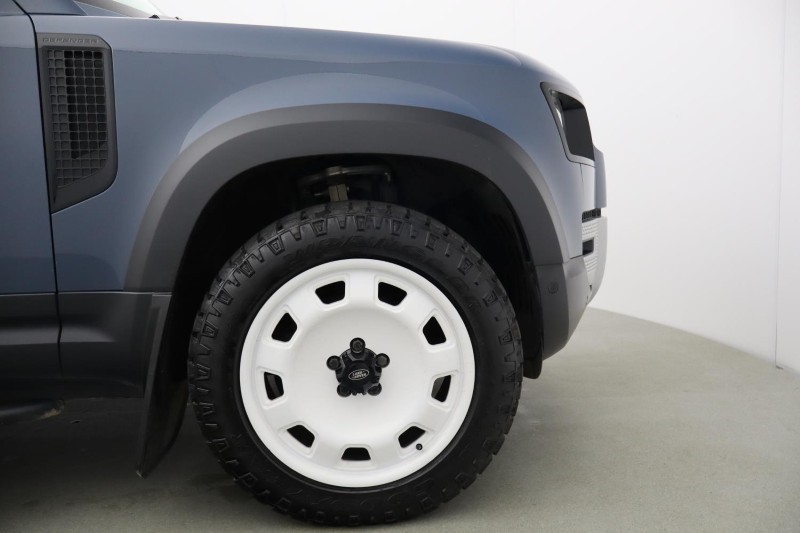 2021 (21) LAND ROVER COMMERCIAL DEFENDER 3.0 D200 Hard Top Auto [3 Seat] 5119561