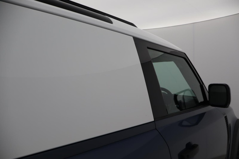 2021 (21) LAND ROVER COMMERCIAL DEFENDER 3.0 D200 Hard Top Auto [3 Seat] 5119556