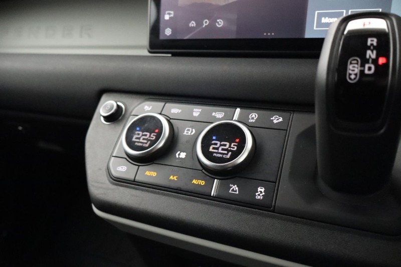 2021 (21) LAND ROVER COMMERCIAL DEFENDER 3.0 D200 Hard Top Auto [3 Seat] 5119579