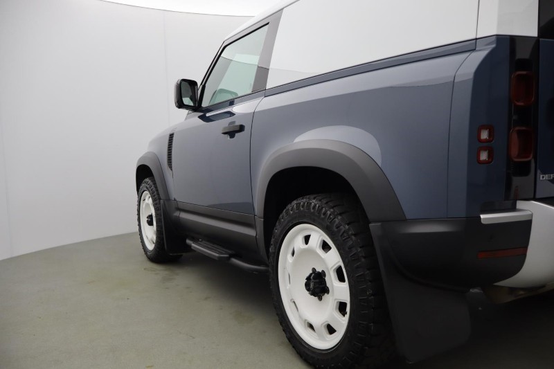 2021 (21) LAND ROVER COMMERCIAL DEFENDER 3.0 D200 Hard Top Auto [3 Seat] 5119549