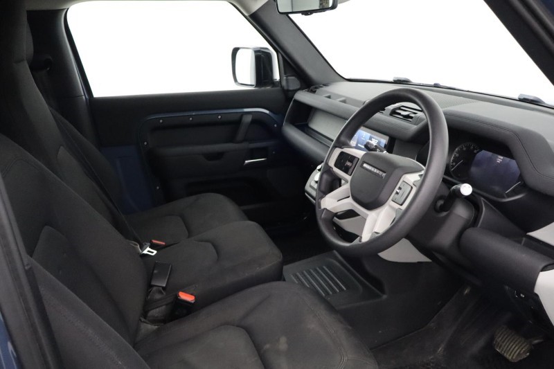 2021 (21) LAND ROVER COMMERCIAL DEFENDER 3.0 D200 Hard Top Auto [3 Seat] 5119577