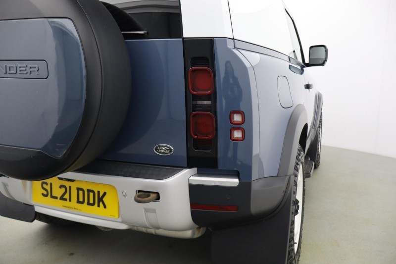 2021 (21) LAND ROVER COMMERCIAL DEFENDER 3.0 D200 Hard Top Auto [3 Seat] 5119546