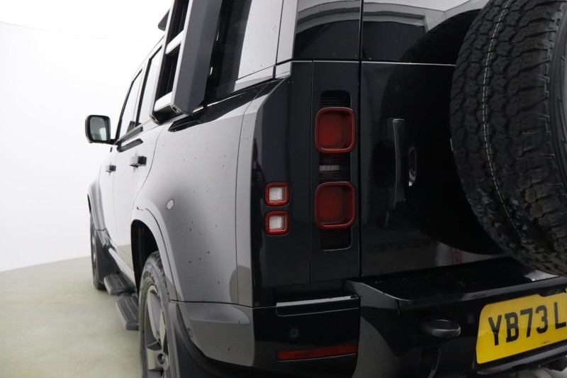 2023 (73) LAND ROVER DEFENDER 3.0 D250 X-Dynamic SE 110 5dr Auto 5171168