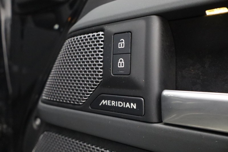 2023 (73) LAND ROVER DEFENDER 3.0 D250 X-Dynamic SE 110 5dr Auto 5171227