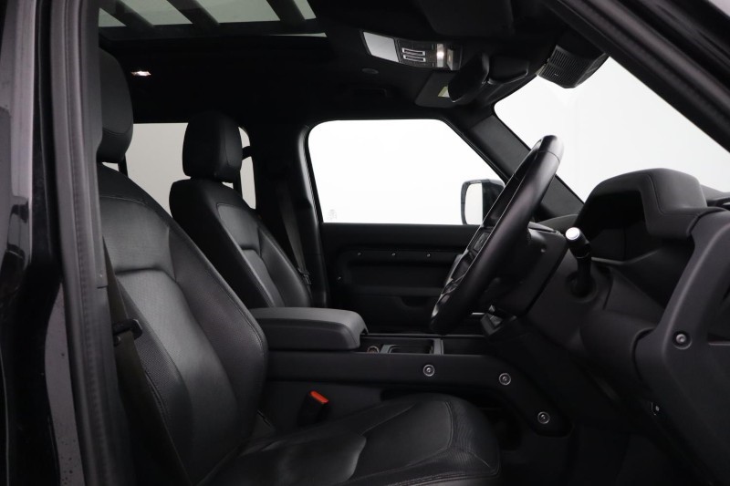 2023 (73) LAND ROVER DEFENDER 3.0 D250 X-Dynamic SE 110 5dr Auto 5171209
