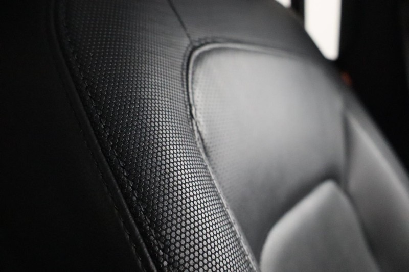 2023 (73) LAND ROVER DEFENDER 3.0 D250 X-Dynamic SE 110 5dr Auto 5171225