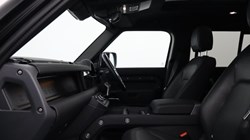 2023 (73) LAND ROVER DEFENDER 3.0 D250 X-Dynamic SE 110 5dr Auto 5171180