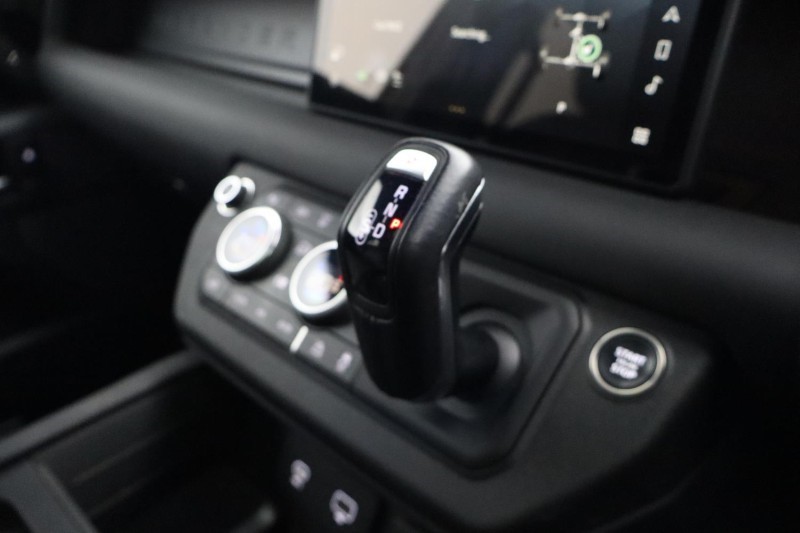 2023 (73) LAND ROVER DEFENDER 3.0 D250 X-Dynamic SE 110 5dr Auto 5171211