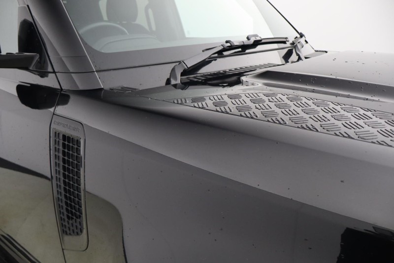 2023 (73) LAND ROVER DEFENDER 3.0 D250 X-Dynamic SE 110 5dr Auto 5171190