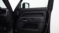 2023 (73) LAND ROVER DEFENDER 3.0 D250 X-Dynamic SE 110 5dr Auto 5171207