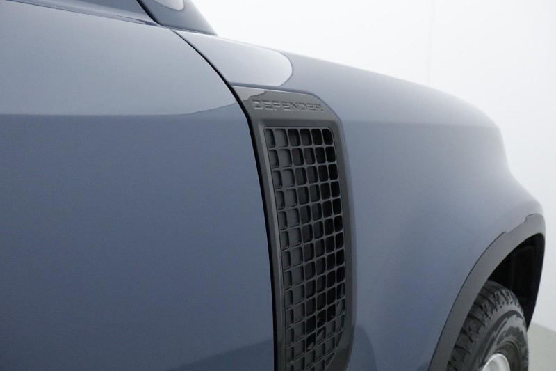 2025 (75) LAND ROVER COMMERCIAL DEFENDER 3.0 D250 Hard Top S Auto 5223217