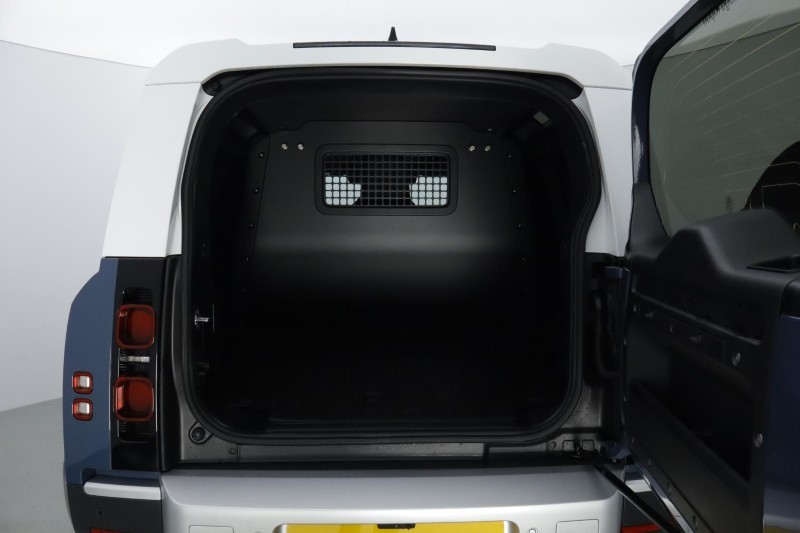 2025 (75) LAND ROVER COMMERCIAL DEFENDER 3.0 D250 Hard Top S Auto 5223196