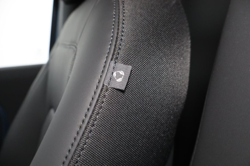 2025 (75) LAND ROVER COMMERCIAL DEFENDER 3.0 D250 Hard Top S Auto 5223158