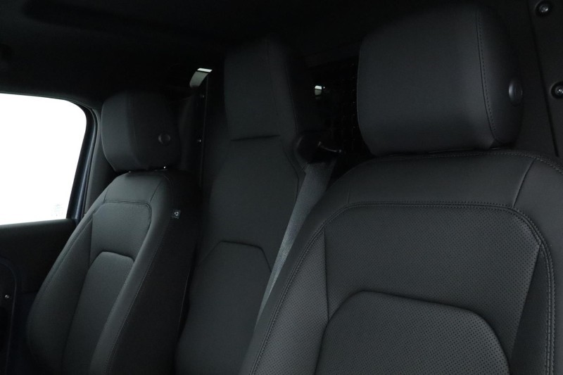 2025 (75) LAND ROVER COMMERCIAL DEFENDER 3.0 D250 Hard Top S Auto 5223229