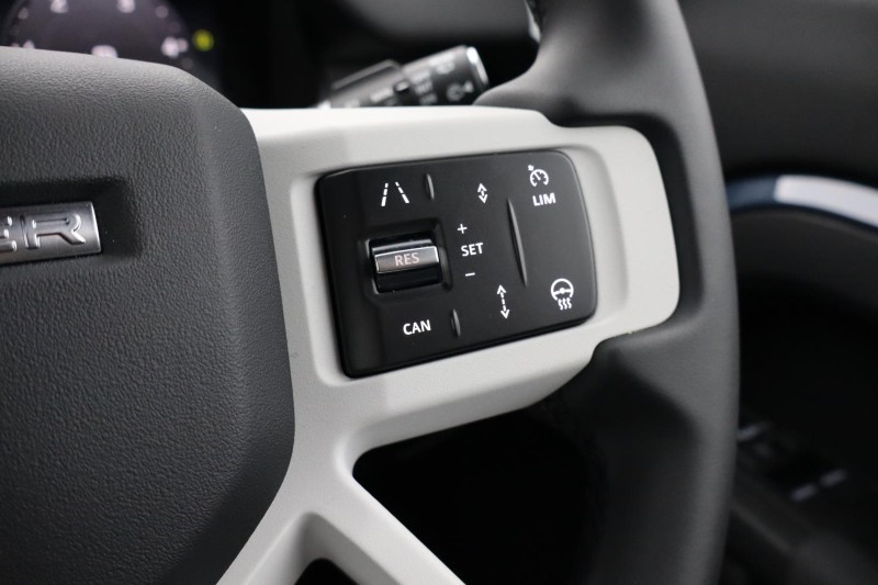 2025 (75) LAND ROVER COMMERCIAL DEFENDER 3.0 D250 Hard Top S Auto 5223181