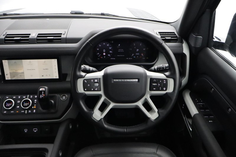 2023 (73) LAND ROVER DEFENDER 3.0 D300 SE 110 5dr Auto 5116090