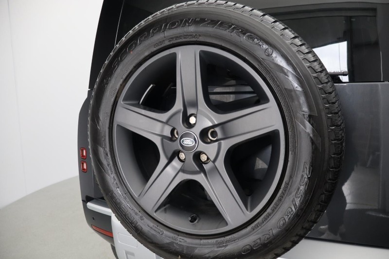 2023 (73) LAND ROVER DEFENDER 3.0 D300 SE 110 5dr Auto 5116066