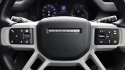 2023 (73) LAND ROVER DEFENDER 3.0 D300 SE 110 5dr Auto 5116116