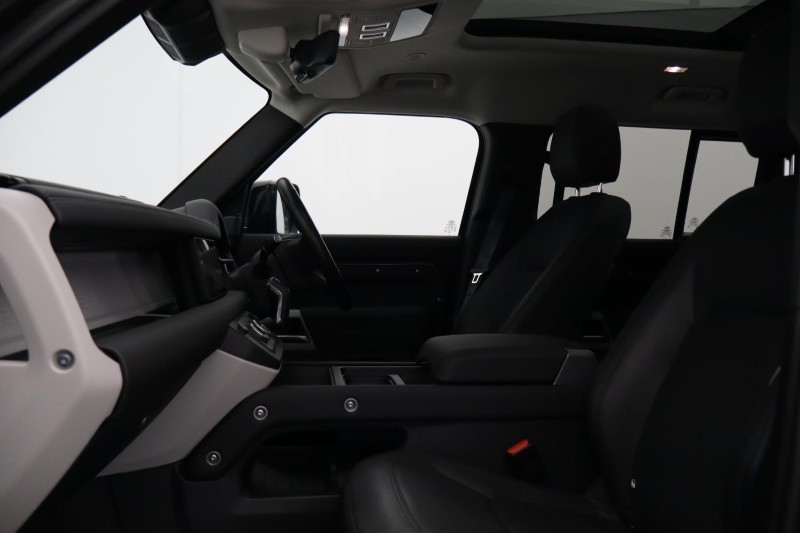 2023 (73) LAND ROVER DEFENDER 3.0 D300 SE 110 5dr Auto 5116085