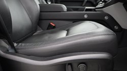 2023 (73) LAND ROVER DEFENDER 3.0 D300 SE 110 5dr Auto 5116099