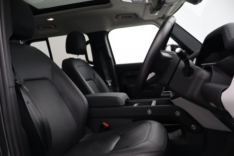 2023 (73) LAND ROVER DEFENDER 3.0 D300 SE 110 5dr Auto 5116097