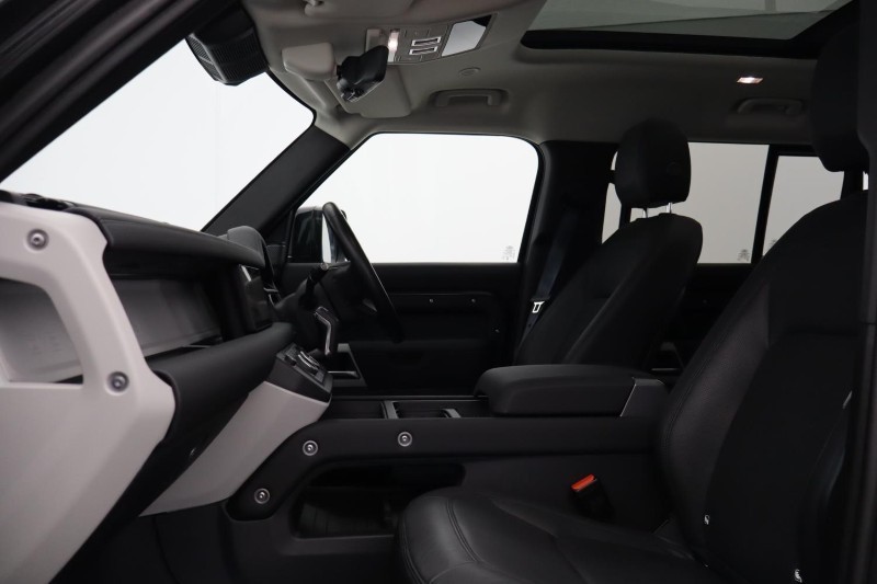 2023 (73) LAND ROVER DEFENDER 3.0 D300 SE 110 5dr Auto 5116086