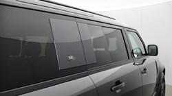 2023 (73) LAND ROVER DEFENDER 3.0 D300 SE 110 5dr Auto 5116068