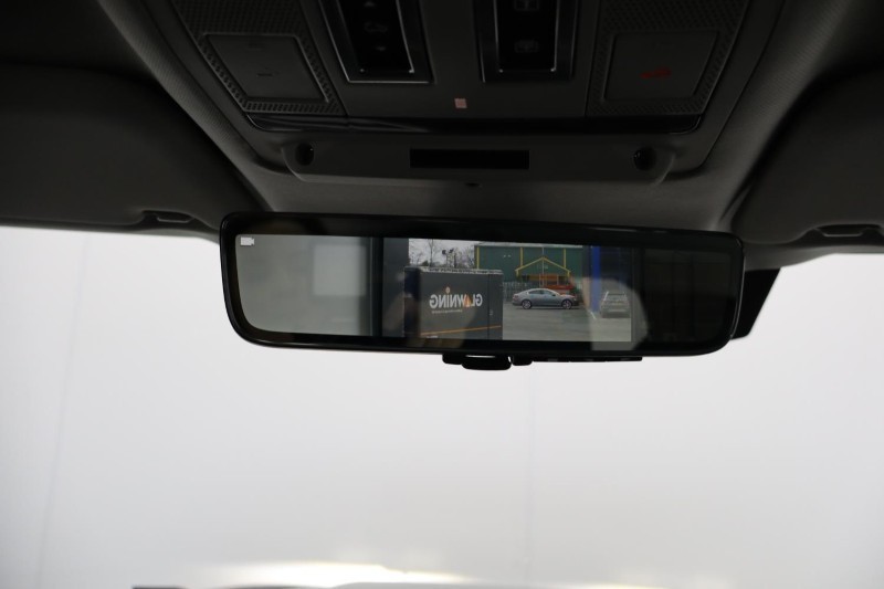 2023 (73) LAND ROVER DEFENDER 3.0 D300 SE 110 5dr Auto 5116092