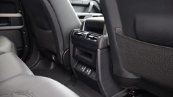 2023 (73) LAND ROVER DEFENDER 3.0 D300 SE 110 5dr Auto 5116064